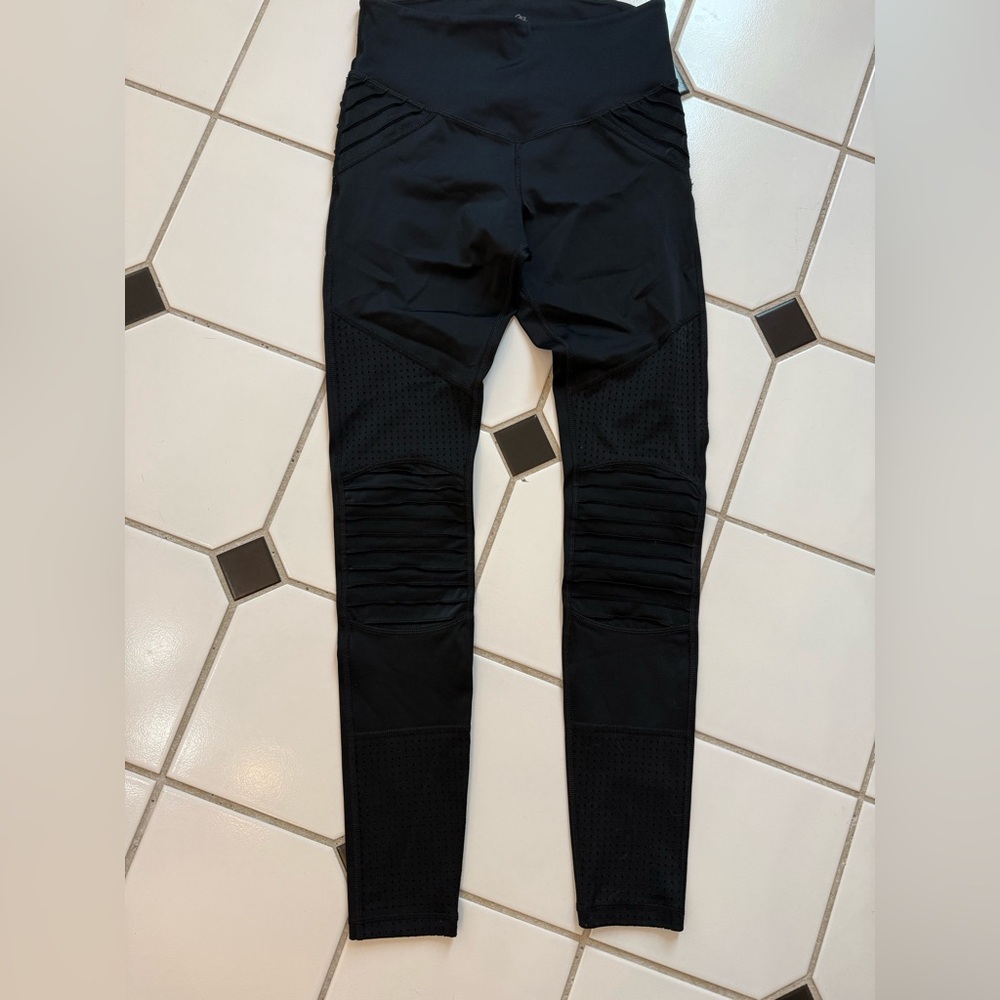 Moto black leggings like new!